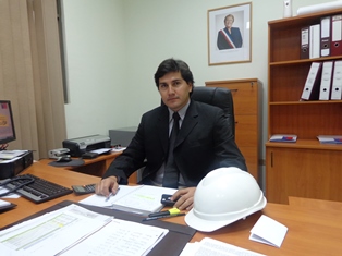 Director Regional del Serviu Julio Ignacio Valenzuela Ramírez