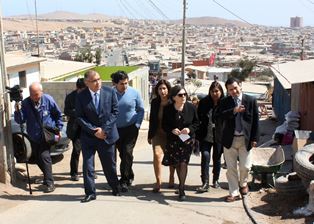 Ministra Saball inspeccionó obras en Arica