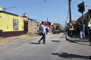 Seremi Vivienda y director del Serviu recorrieron poblaciones 