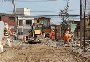 Trabajos se realizan íntegramente en la avenida Santiago Arata